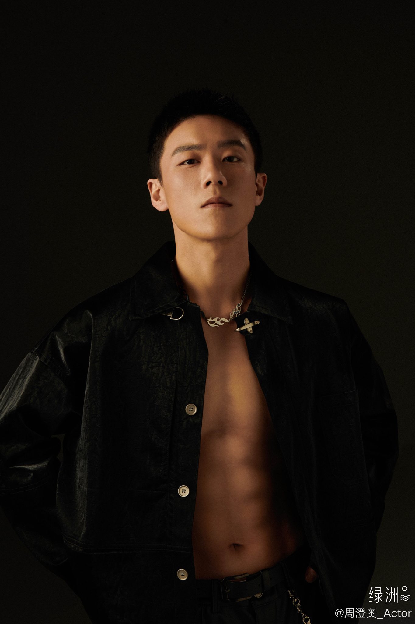 《私藏浪漫》男二号意外走红，身材管理满分，越看越“上头”！
