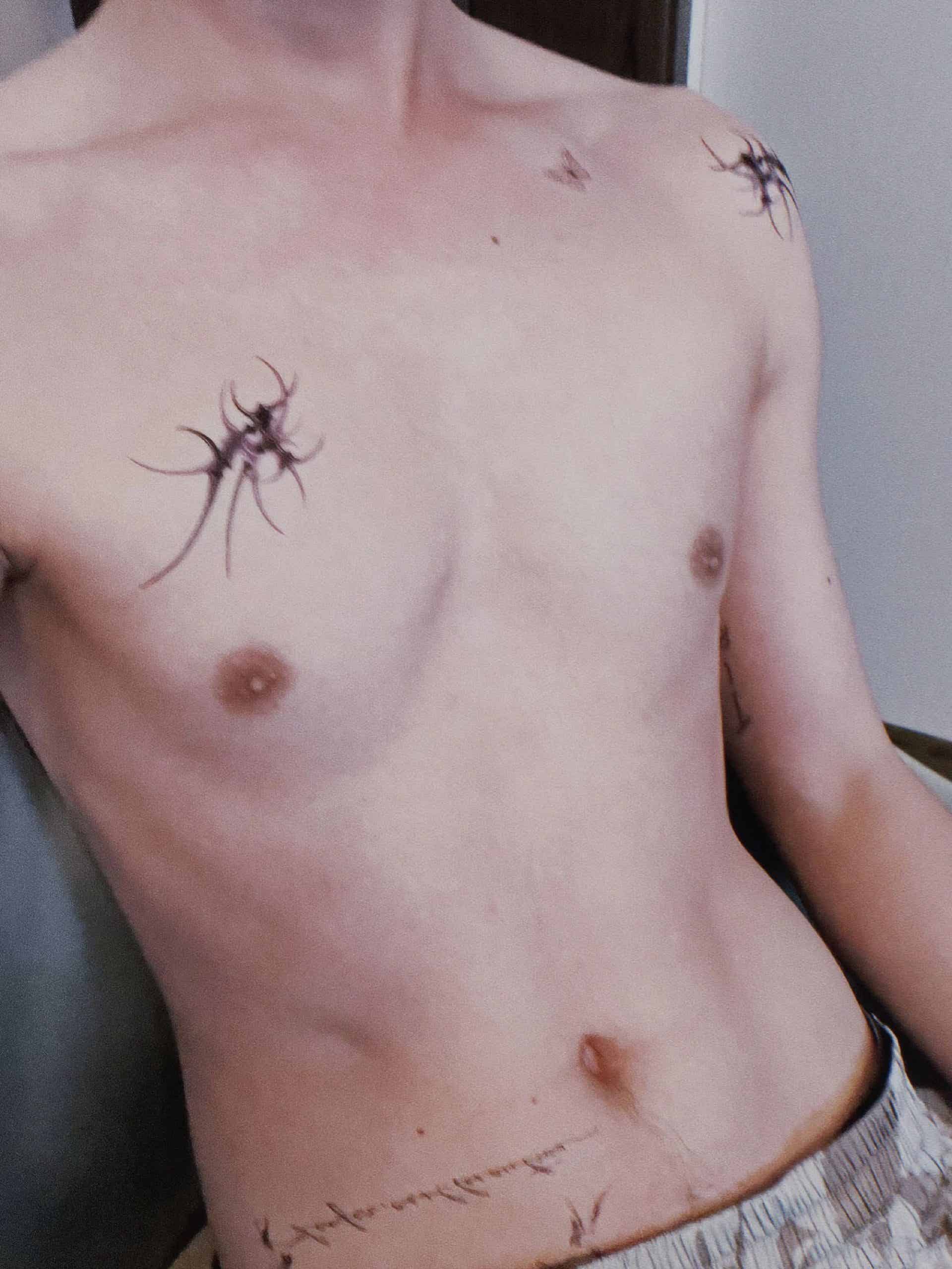 《私藏浪漫》男二号意外走红，身材管理满分，越看越“上头”！-潮男潮北