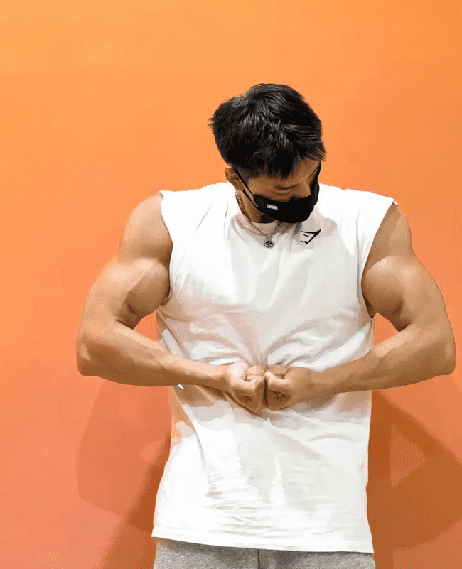 185cm 粗壮麒麟臂老攻，把你抱起来！