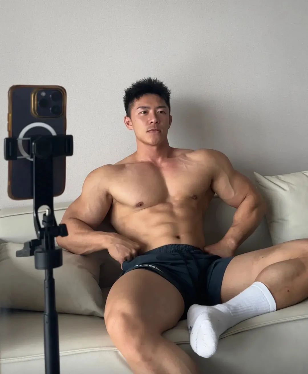 重庆肌肉男，被偷摸着采访录屏了！！！