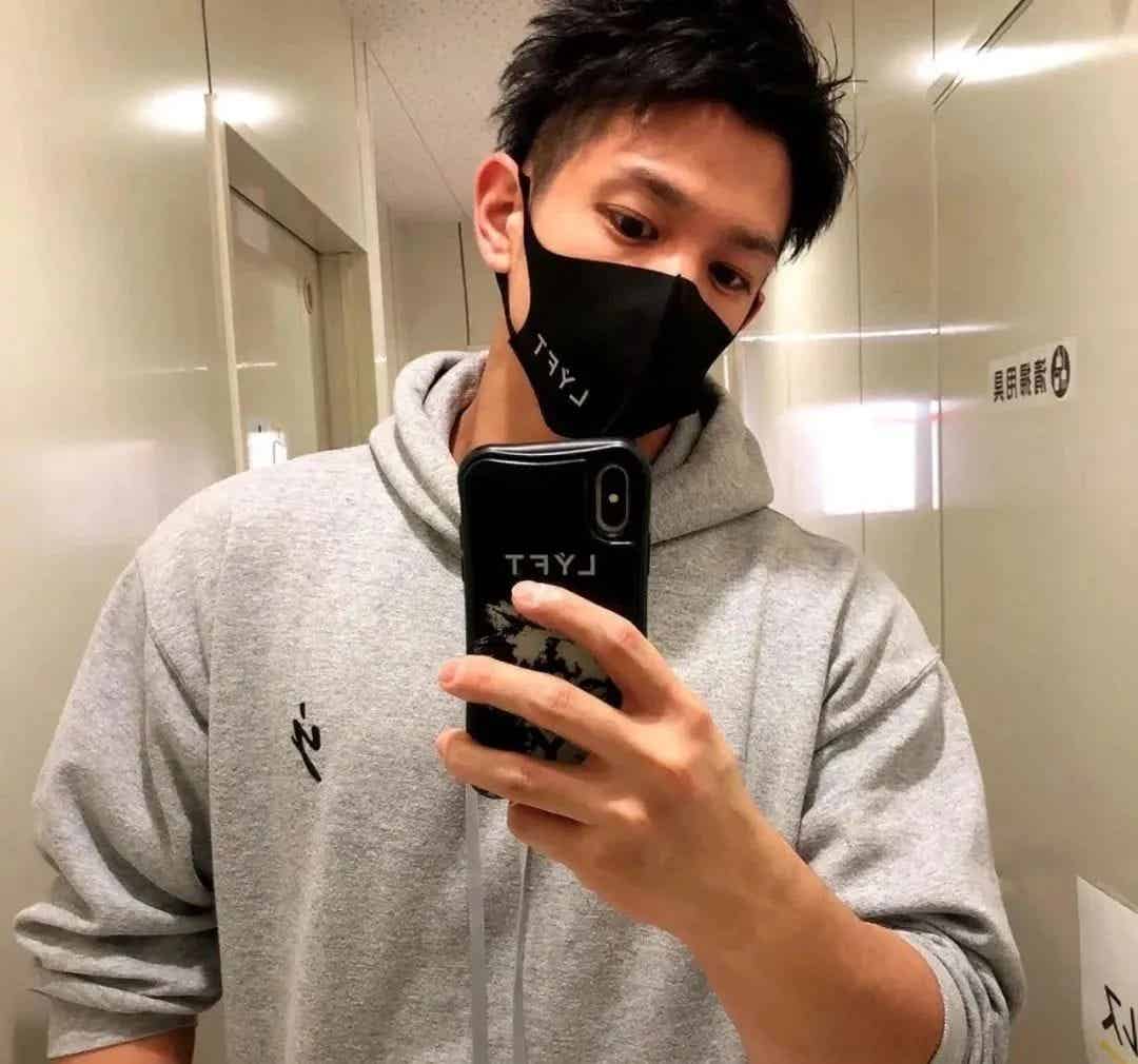 推特网红肌肉爸爸私教课卖五百约的都是男顾客，值吗？-潮男潮北