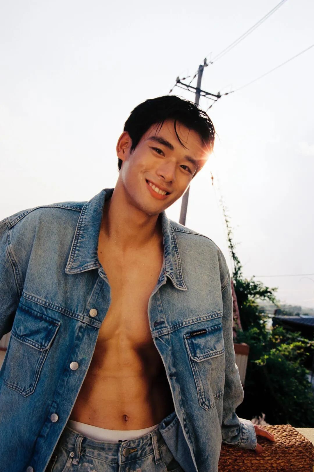 酷似金城武的健身男孩，火辣辣滴帅…