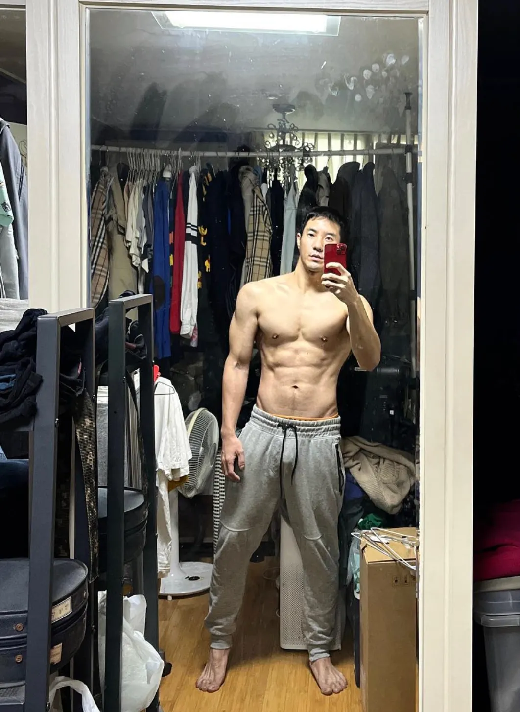 人夫感十足的肌肉型男为了生活脱了下海，有市场吗？
