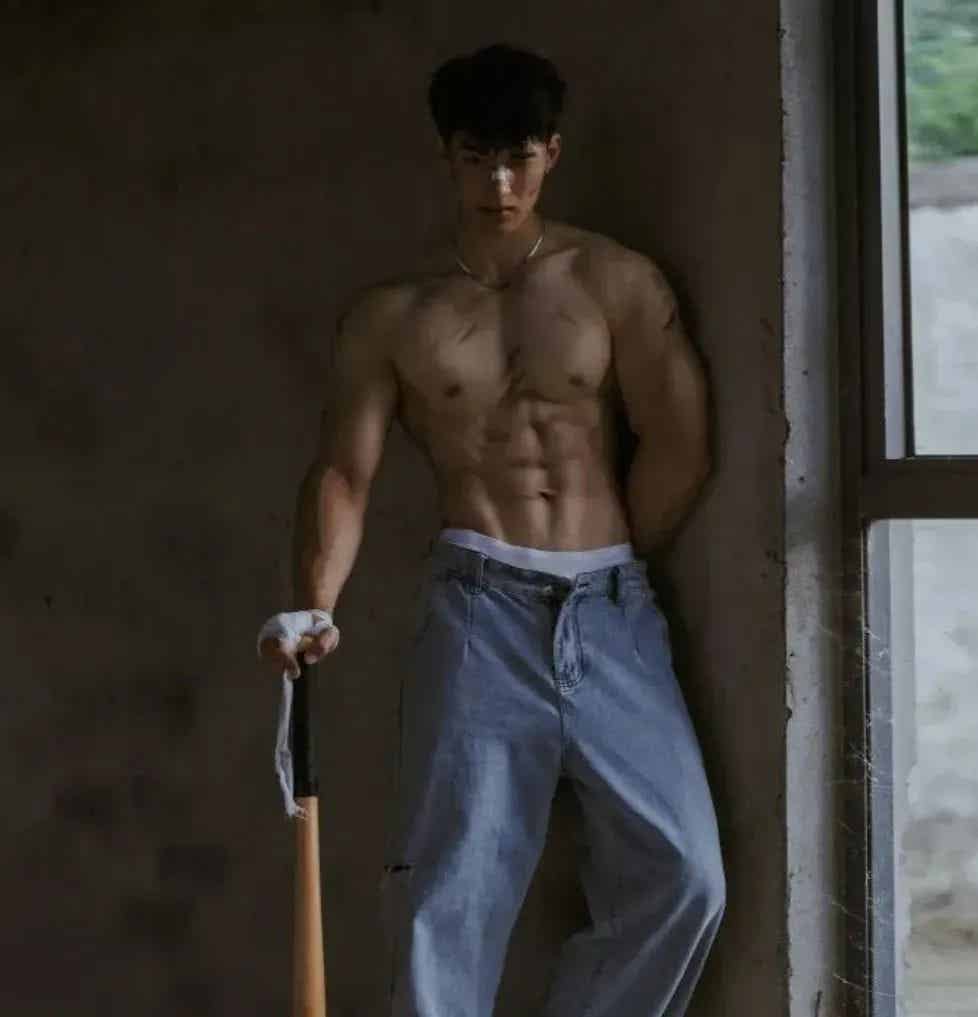 痞子范儿小狼狗，是真的很想~