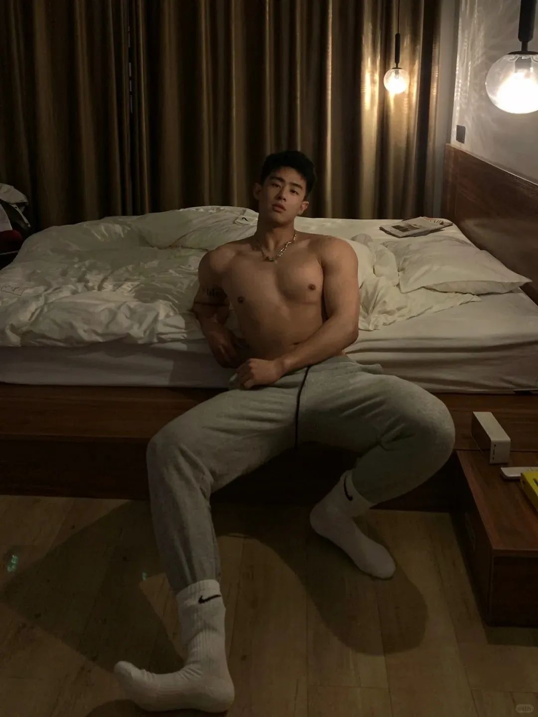  又一个网红帅哥被采访了！他本人发视频回应了……