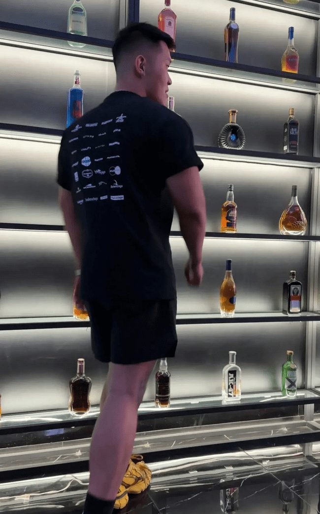 超耐受调教的纹身肌肉 M！！