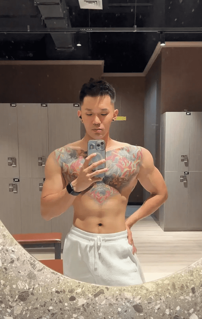 超耐受调教的纹身肌肉 M！！