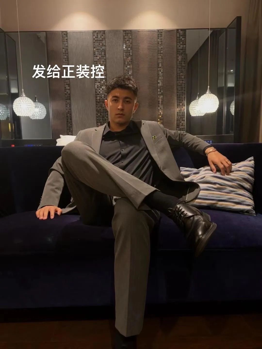  新疆运动男更衣室私密照流出，这大盘鸡真大呀~！