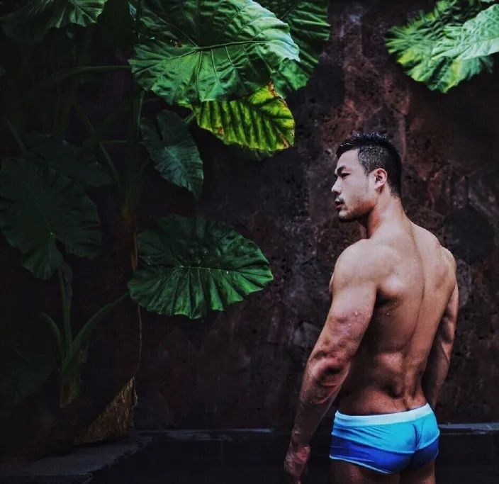 180cm 言武 Ray，筋肉肌肉一！