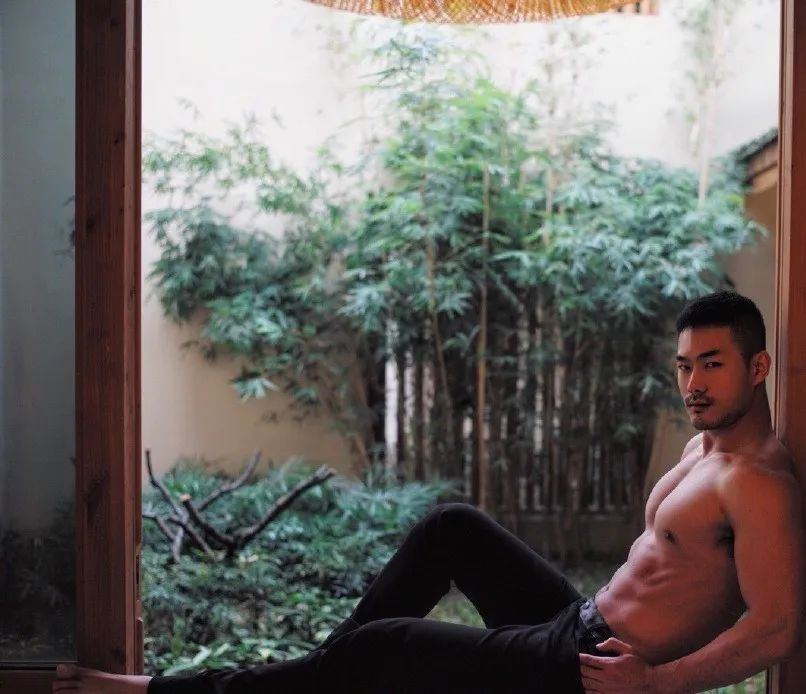 180cm 言武 Ray，筋肉肌肉一！