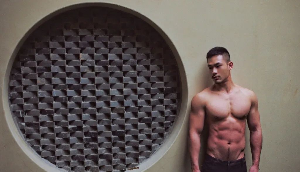 180cm 言武 Ray，筋肉肌肉一！