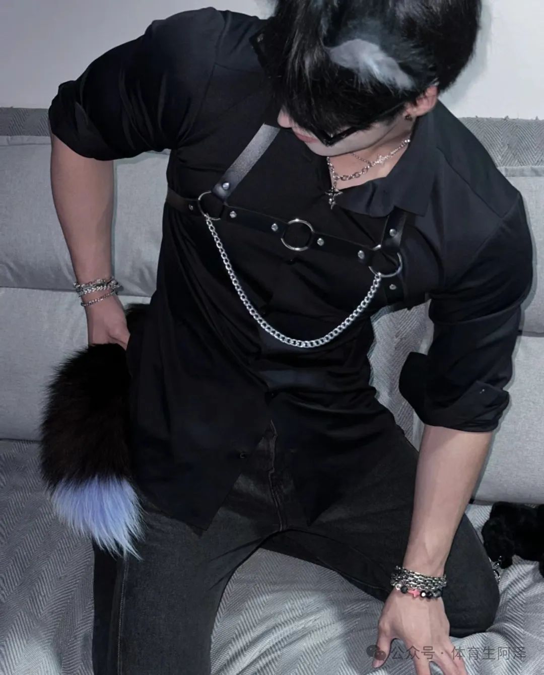 185 体育生酒吧驻场男模，男仆装扮大开眼界，超会玩.....