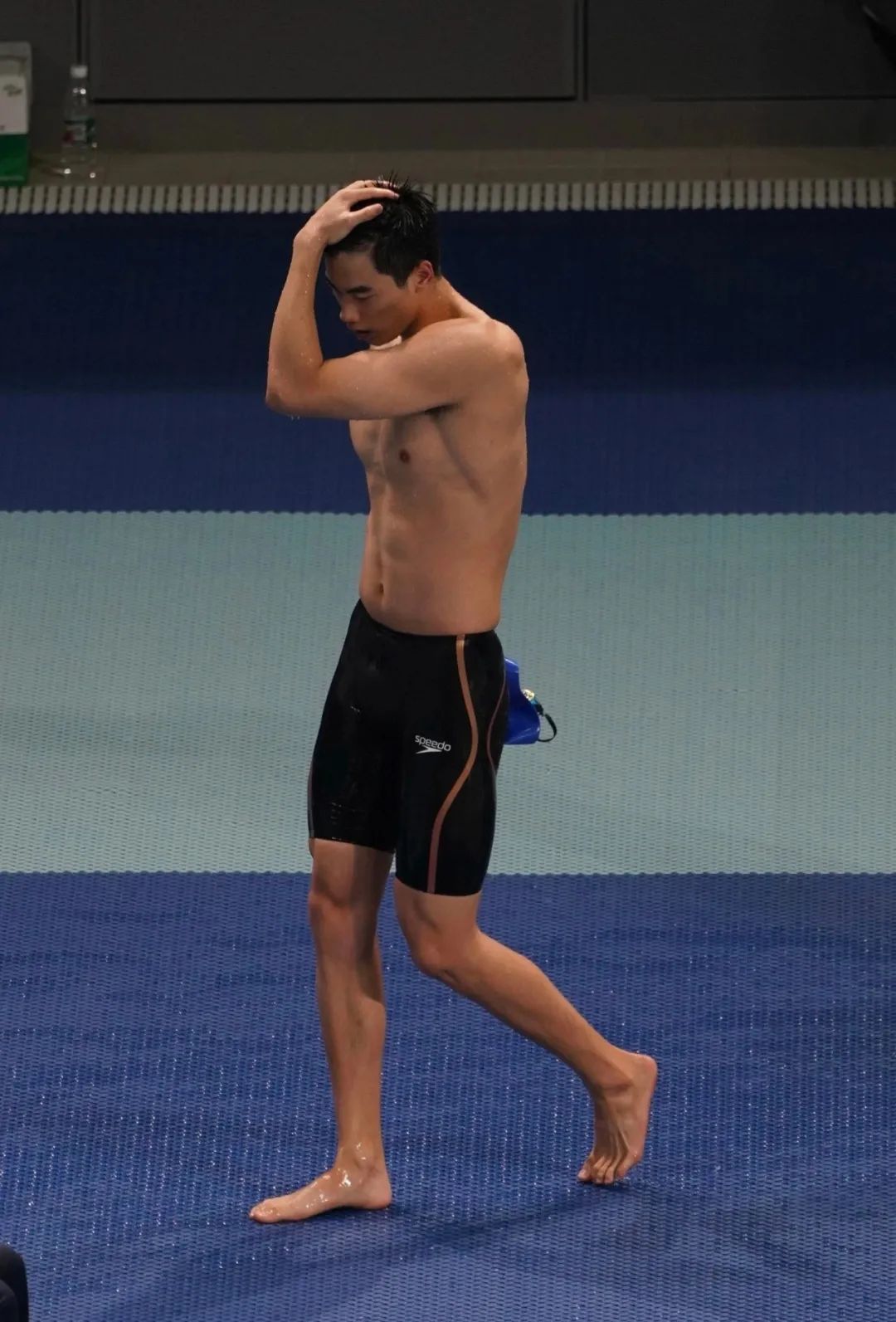 男大天花板！中南大学 187CM 游泳体育生太帅了！