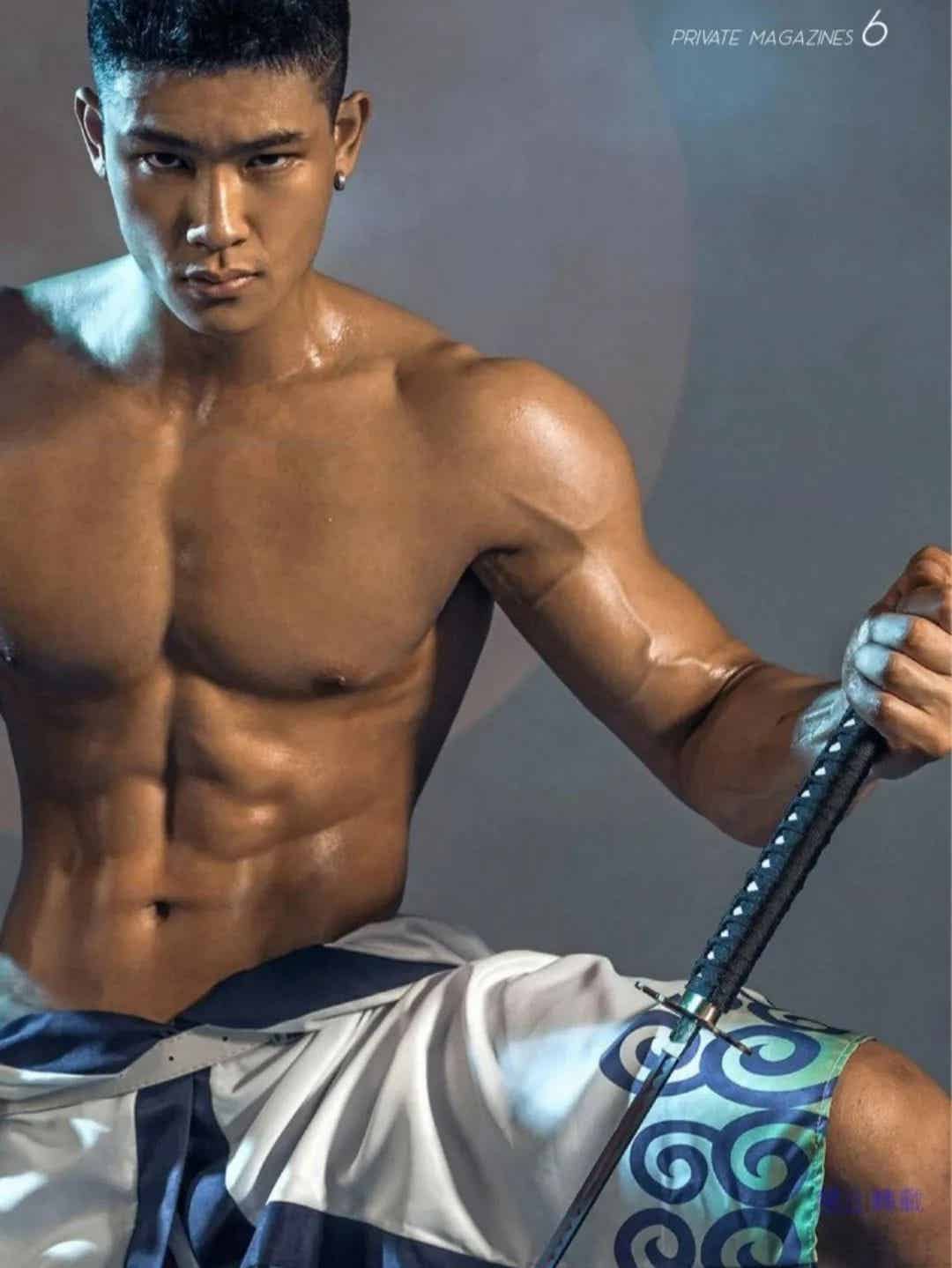 黑皮悟空，腹肌版齐天大圣！