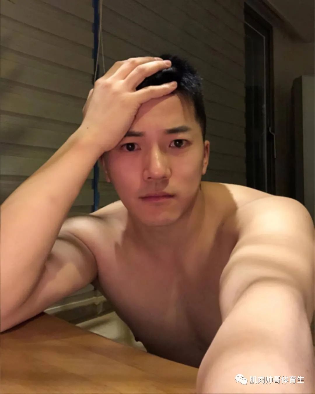 工作和度假没有区别，小哥哥的惬意生活羡慕吗
