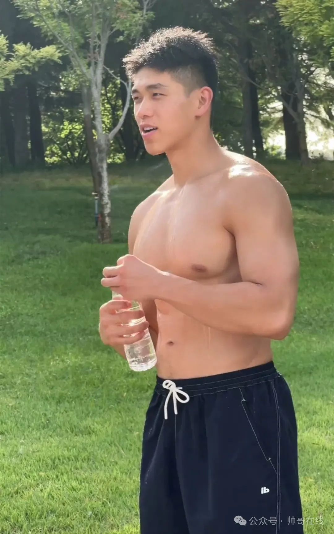  宏翔回归都比不了这枚河南男大体育生，希望他下海！