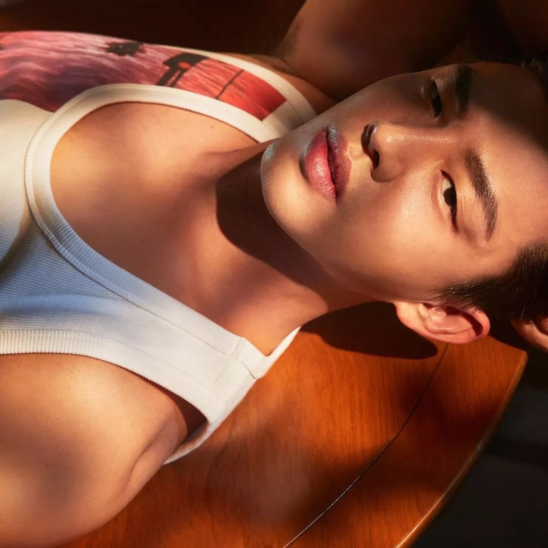  长这么帅的刘亚仁也好这口呀！被指控性侵 30 岁男子！