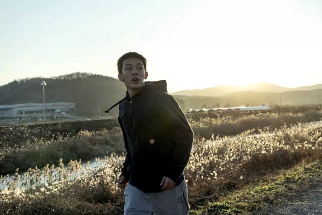  长这么帅的刘亚仁也好这口呀！被指控性侵 30 岁男子！