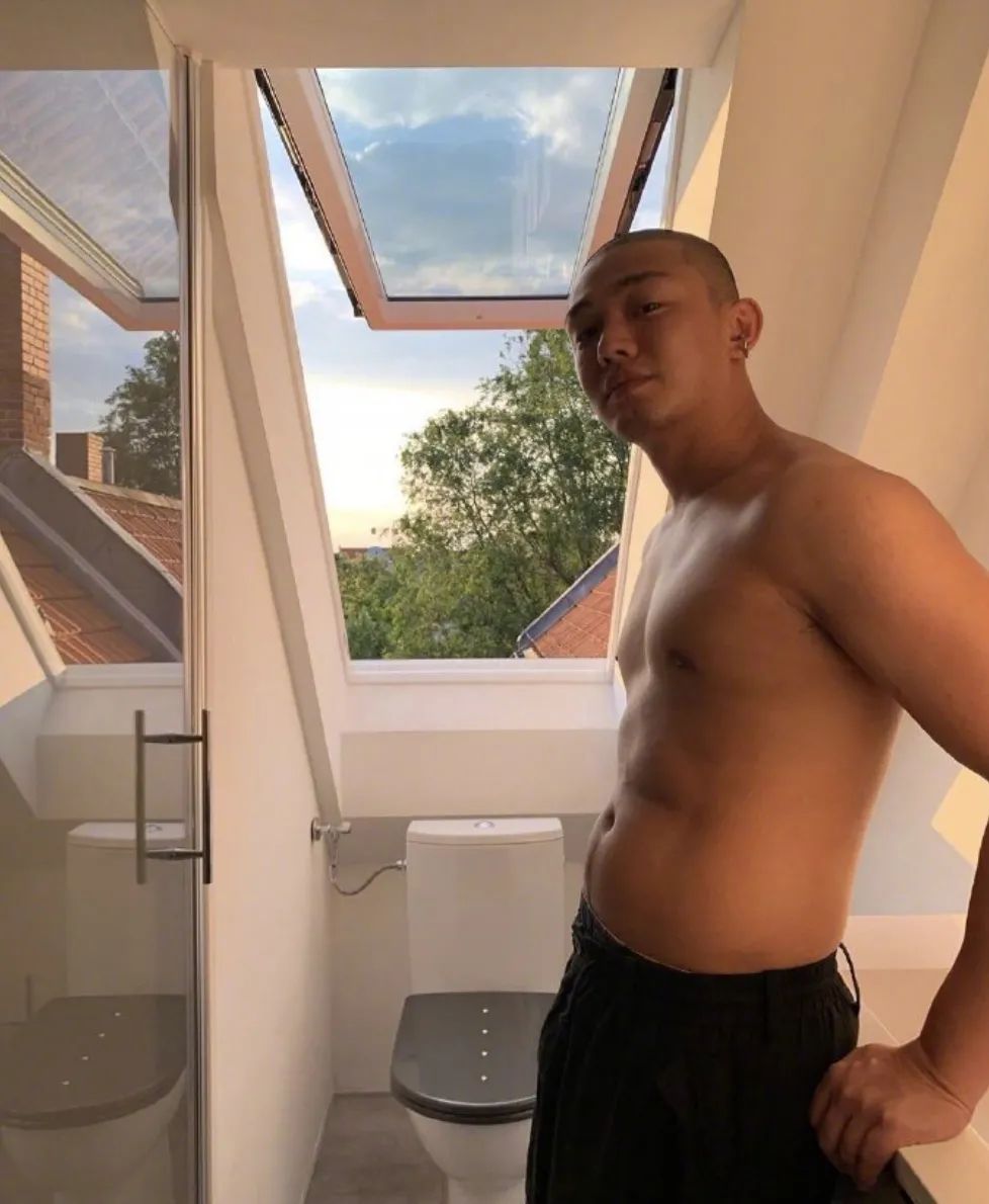 长这么帅的刘亚仁也好这口呀！被指控性侵 30 岁男子！