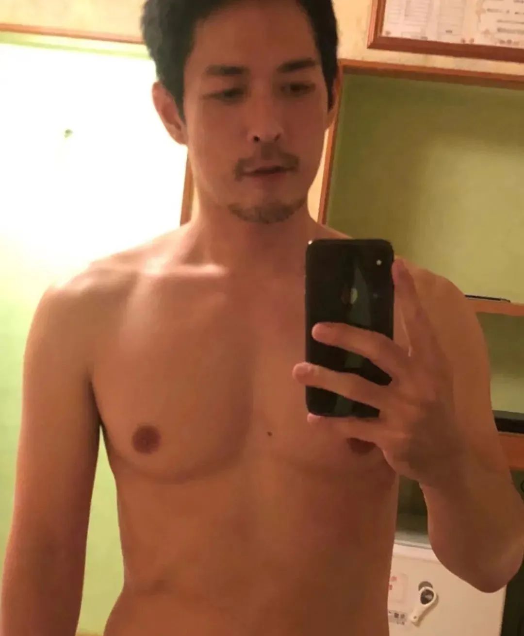 日本 GV 演员冲修斗传出大瓜，引发圈内热议