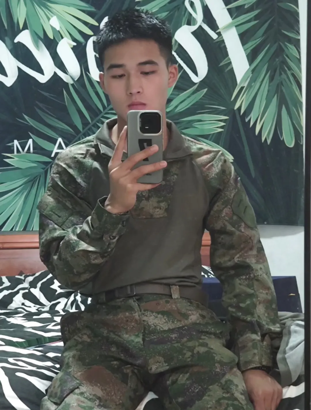 兵哥哥光荣退伍，刚毅清澈的眼神太帅了！