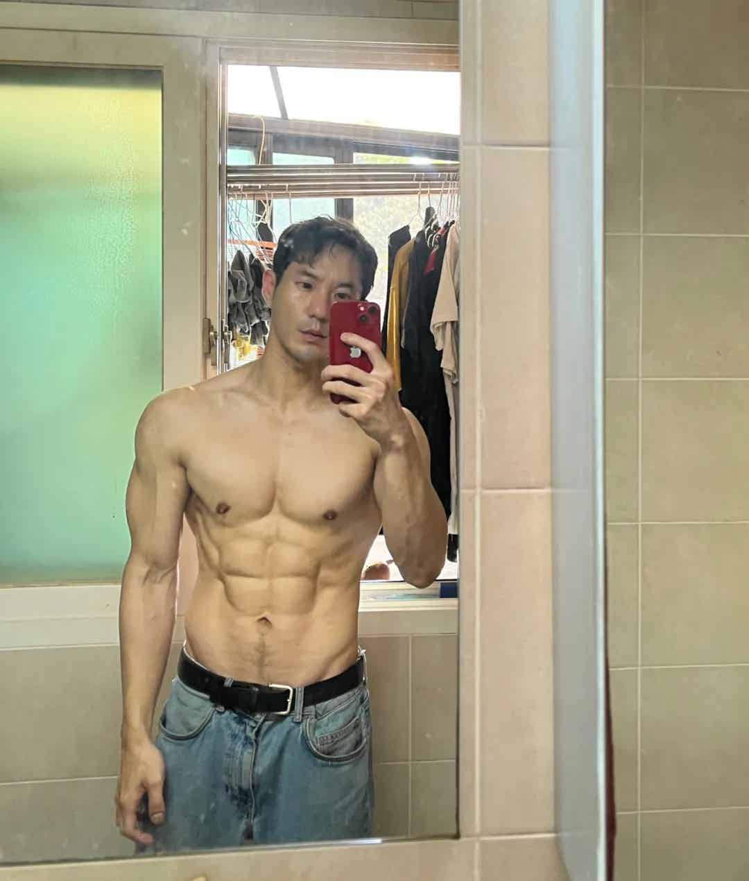 人夫感十足的肌肉型男为了生活脱了下海，有市场吗？