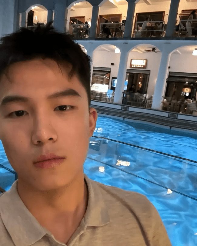 185cm 无美颜的黑皮体育生帅弟弟！
