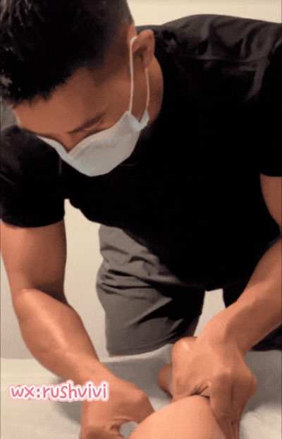 会所男技师身材太棒了，男人味十足！