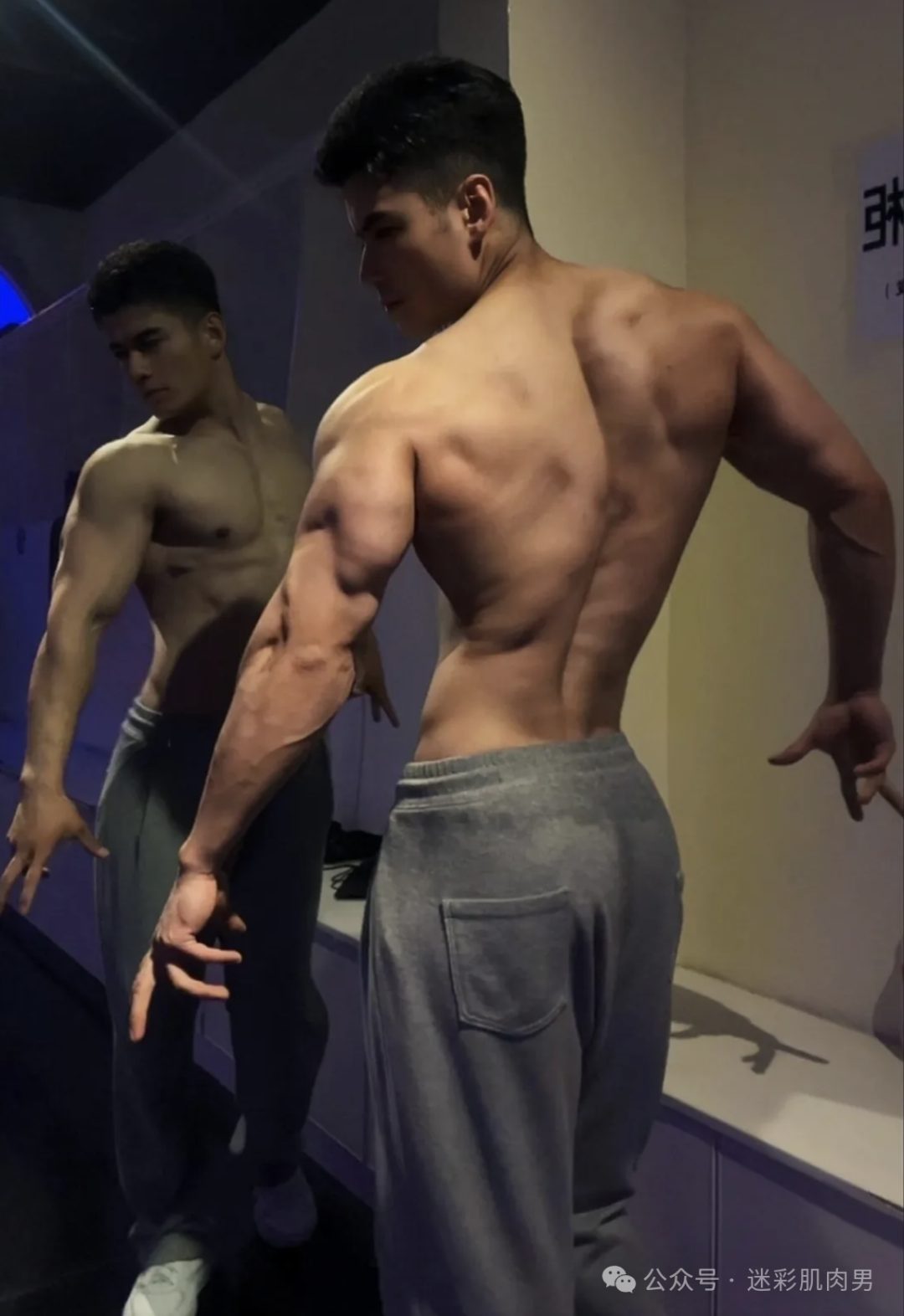 八块腹肌高壮​新疆大小伙！不得了！