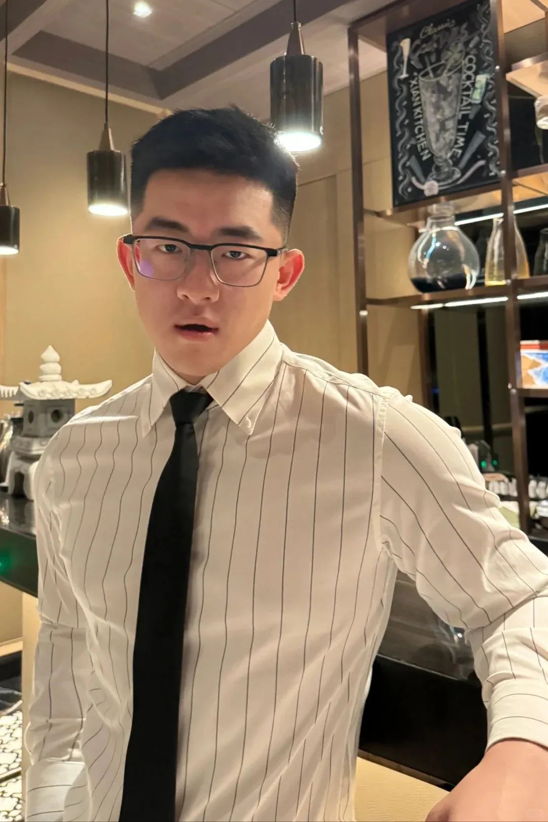 188cm 医学男大西装大弟弟，韩剧男主既视感