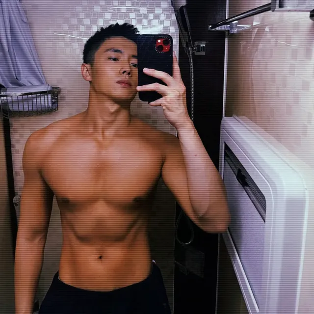 搭档过杨洋，30 岁就生子的他，退出娱乐圈未尝不是一件幸事！