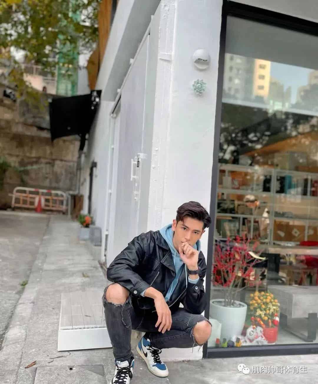 正装男朋友，气质这一块拿捏的稳稳的