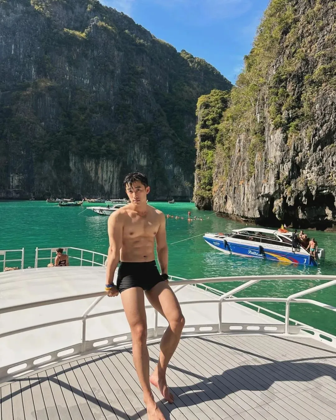 上海 G 圈一姐张弦 42 岁了，型男的保养秘密！