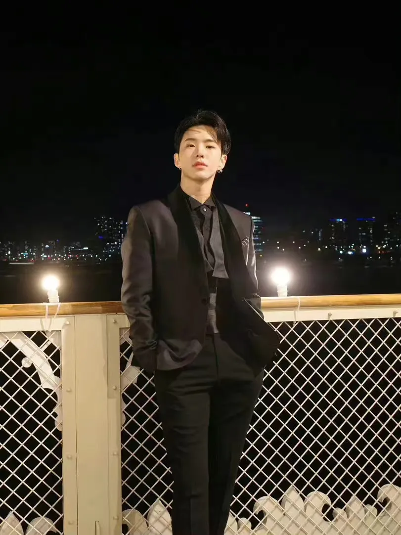长相与身材不符的韩国男爱豆,身高不够颜值来凑? 长相与身材不符的韩国男爱豆,身高不够颜值来凑?