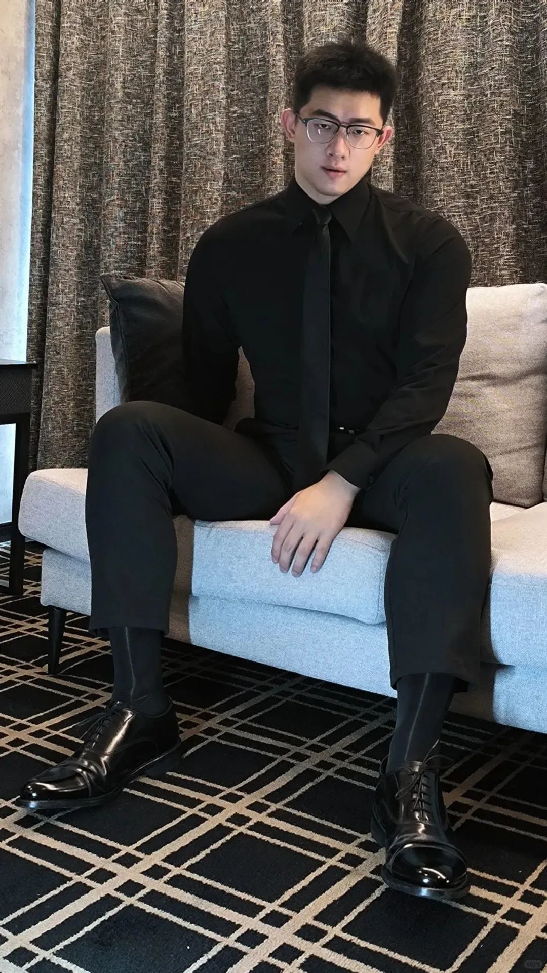 188cm 医学男大西装大弟弟，韩剧男主既视感