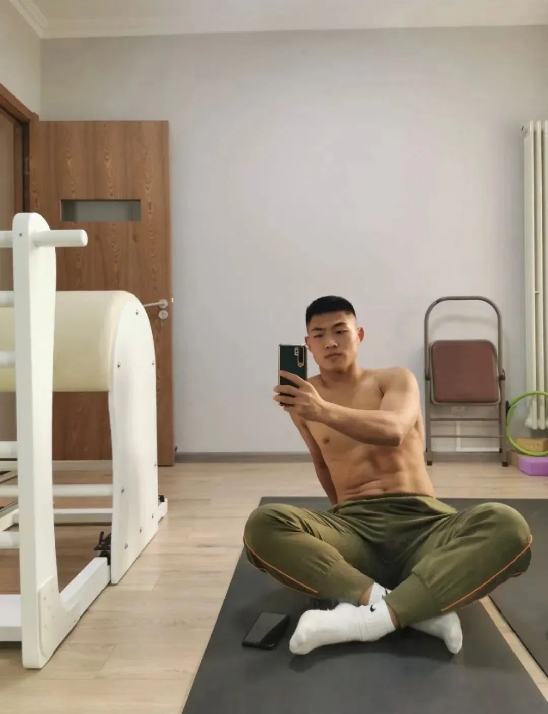 成群的 185CM 山东汉子夜爬山，大的让人流口水了！！