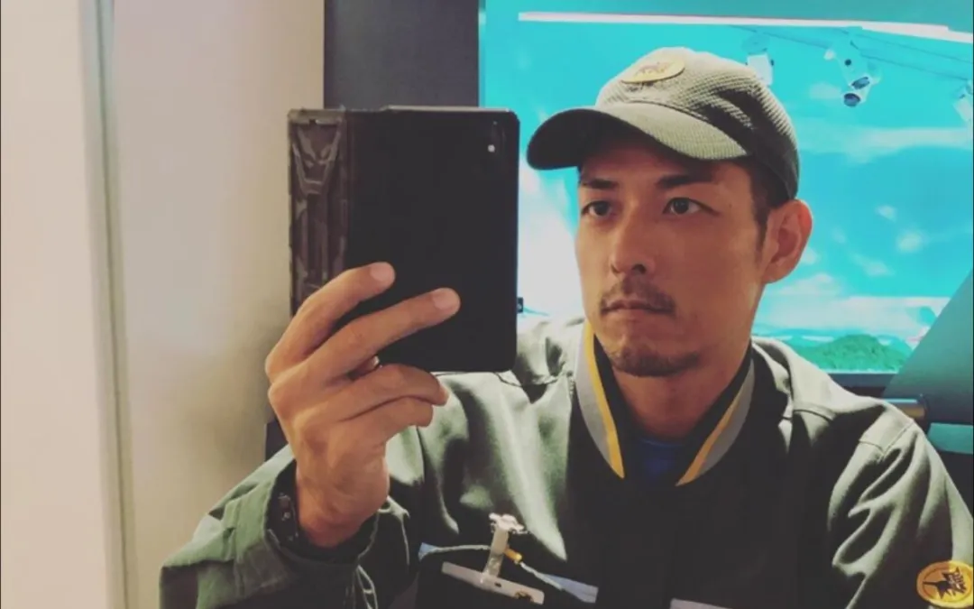 冲修斗的瓜都吃了吗？被网友爆料偷窃 974 块钱和饼干......