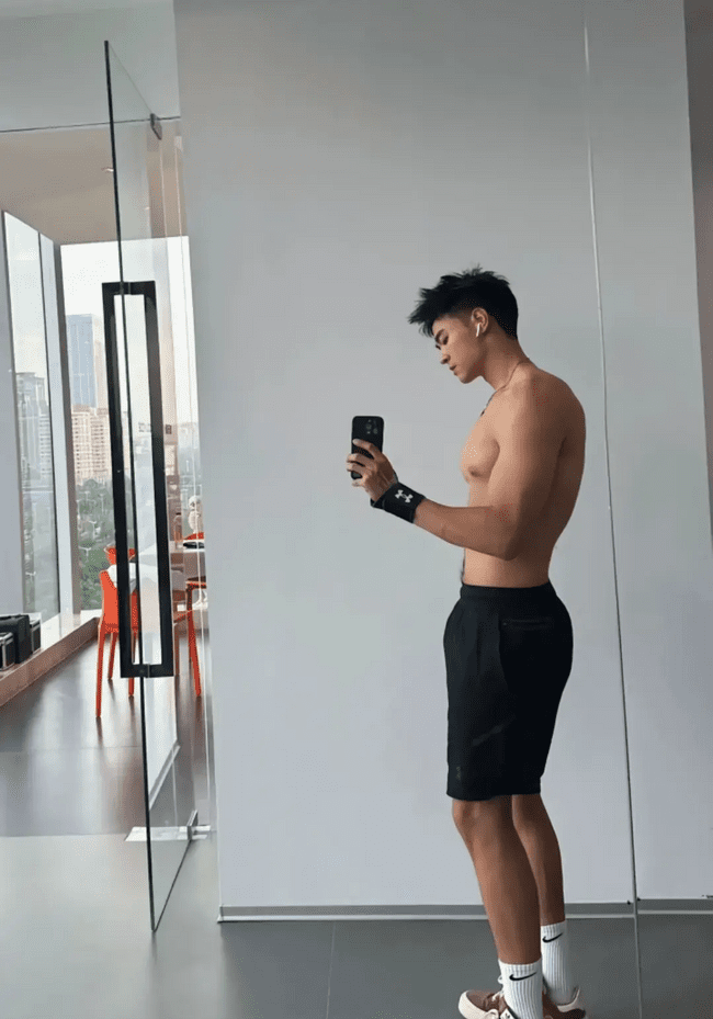 185 的脂包肌帅哥，迷人的男人味让人流口水！
