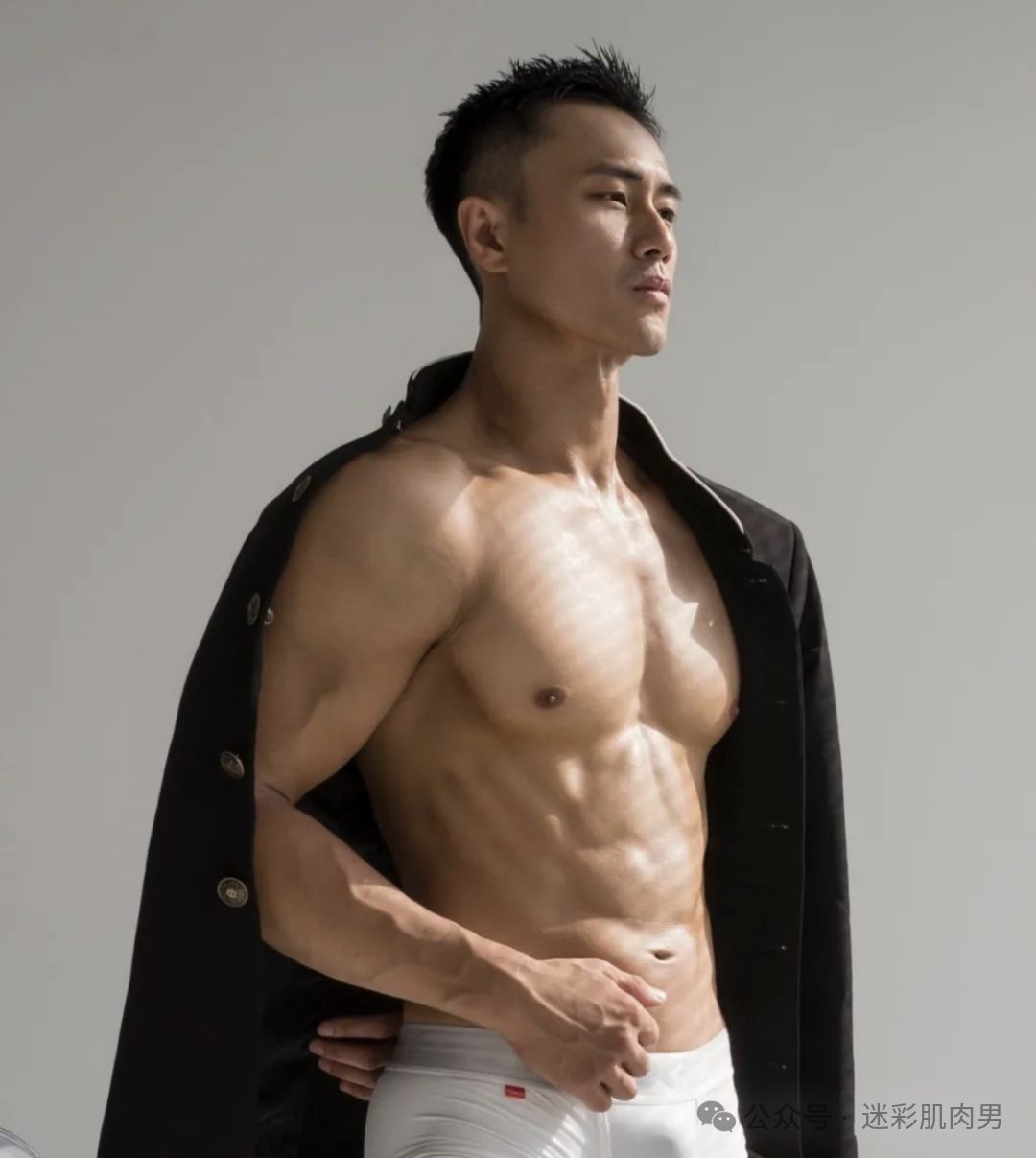 硬汉消防员新作下海当男壹号，大实力藏不住太上头！