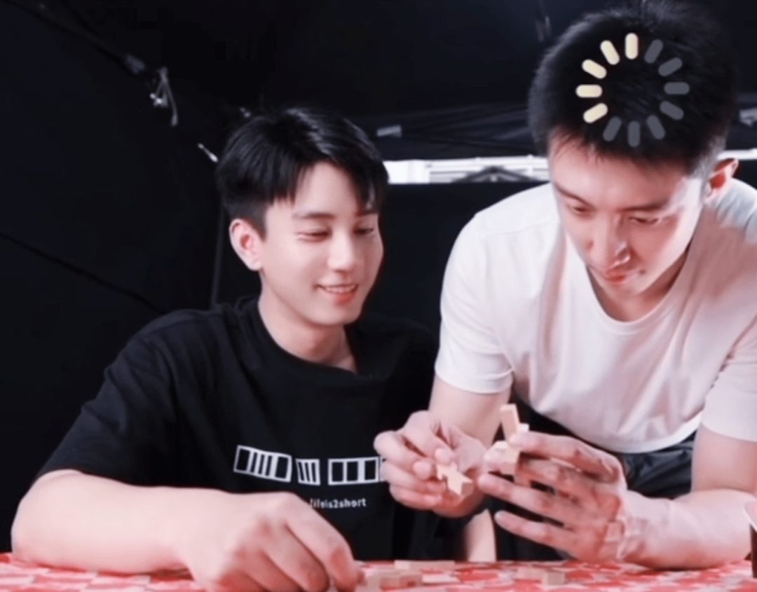 黄景瑜新剧与人夫感男星的剧情火了，网友们直呼太好磕了！