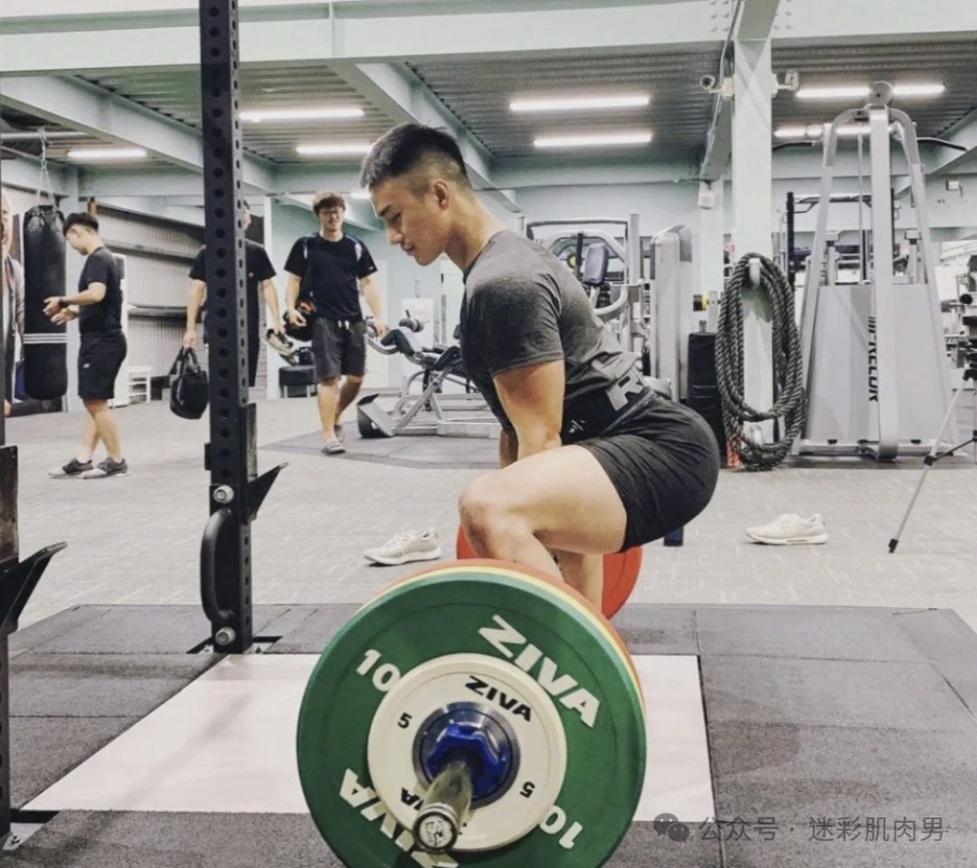硬汉消防员新作下海当男壹号，大实力藏不住太上头！