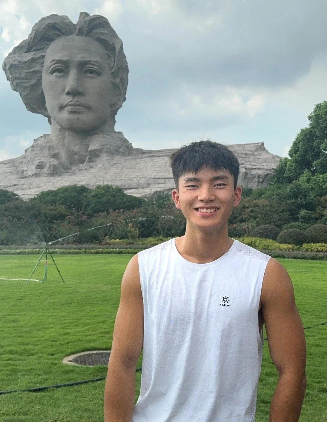 新老公攀岩帅哥伍鹏第一次脱了拍写真啦！