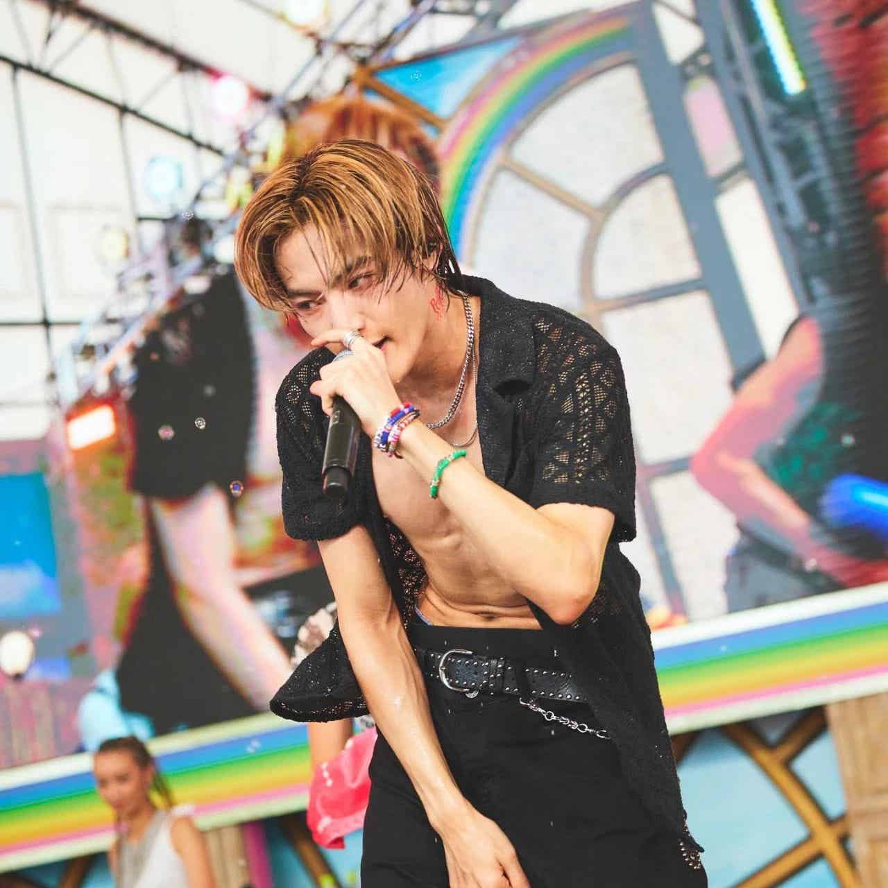 New郑明心大方公开沐浴照，泡沫真碍眼！-潮男潮北