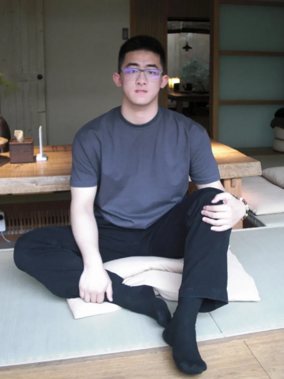 医学生大弟弟穿正装帅炸！