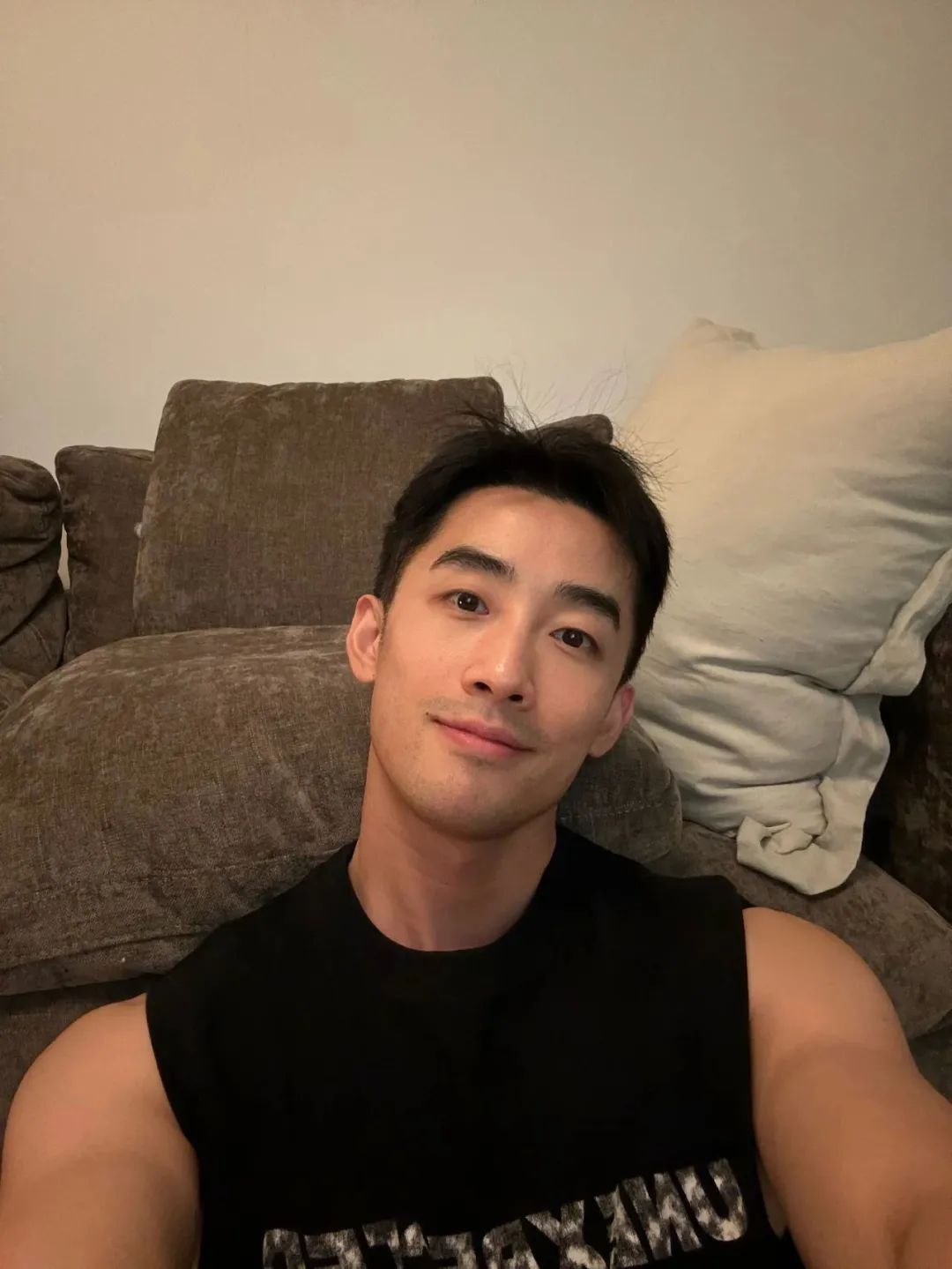 上海 G 圈一姐张弦 42 岁了，型男的保养秘密！
