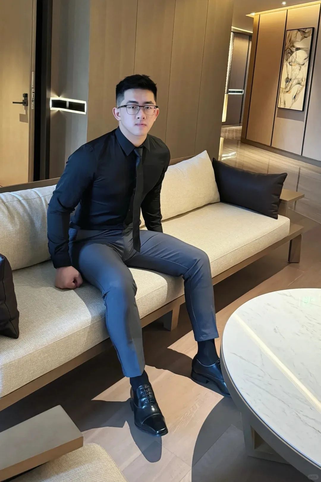 188cm 医学男大西装大弟弟，韩剧男主既视感