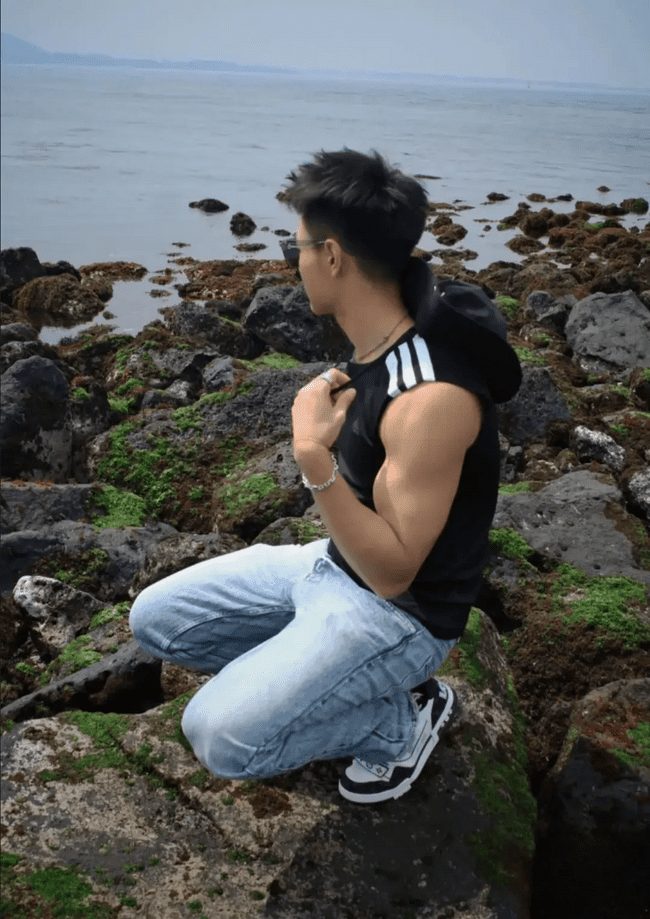 185 的脂包肌帅哥，迷人的男人味让人流口水！