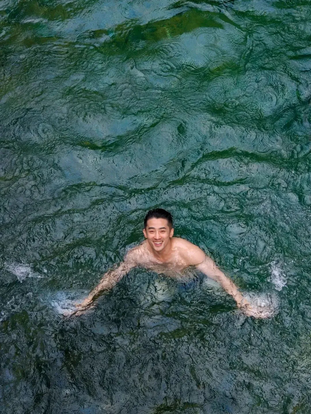 上海 G 圈一姐张弦 42 岁了，型男的保养秘密！