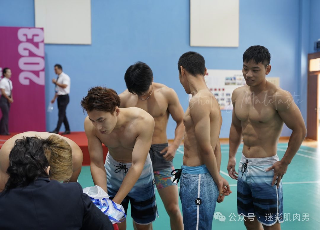 杭州体育系邀请赛现场脱的剩内裤？男大体育生太强大！