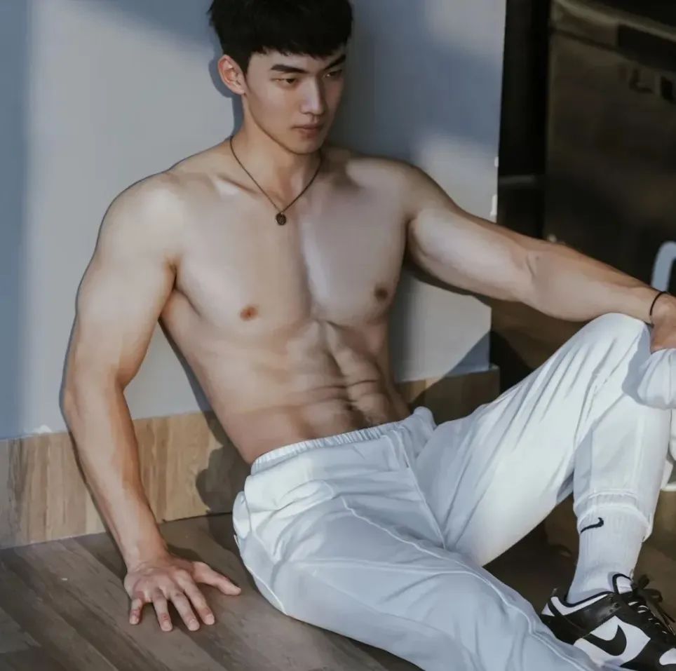 痞子范儿小狼狗，是真的很想~